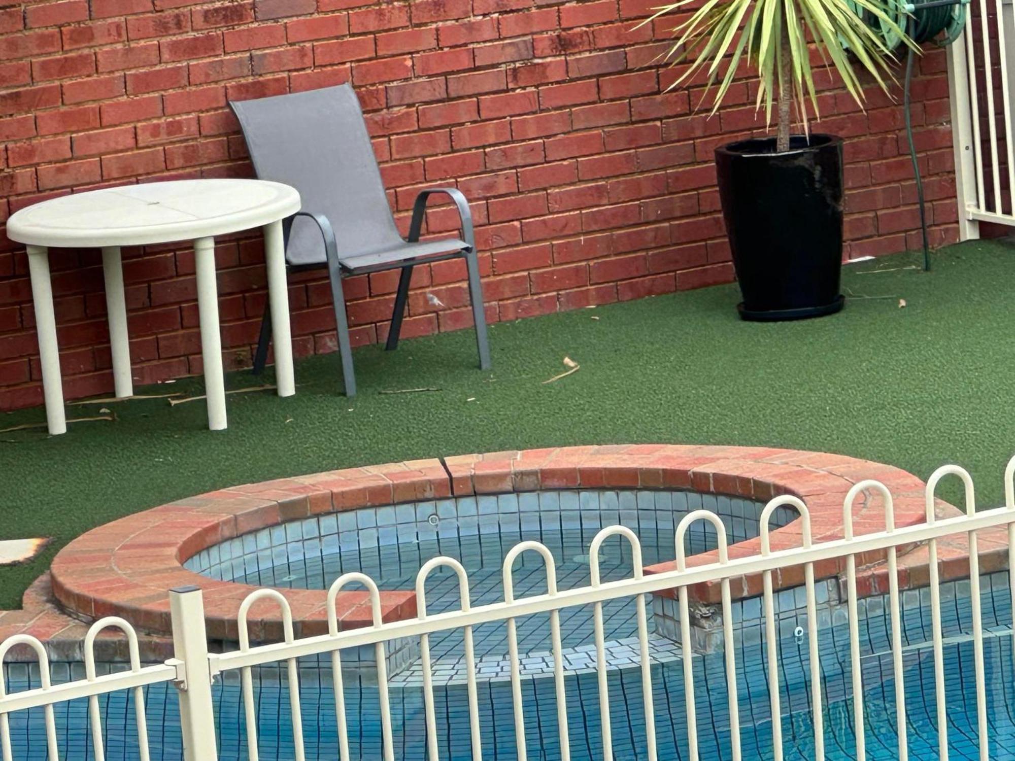 Courtyard Motor Inn Shepparton Ngoại thất bức ảnh