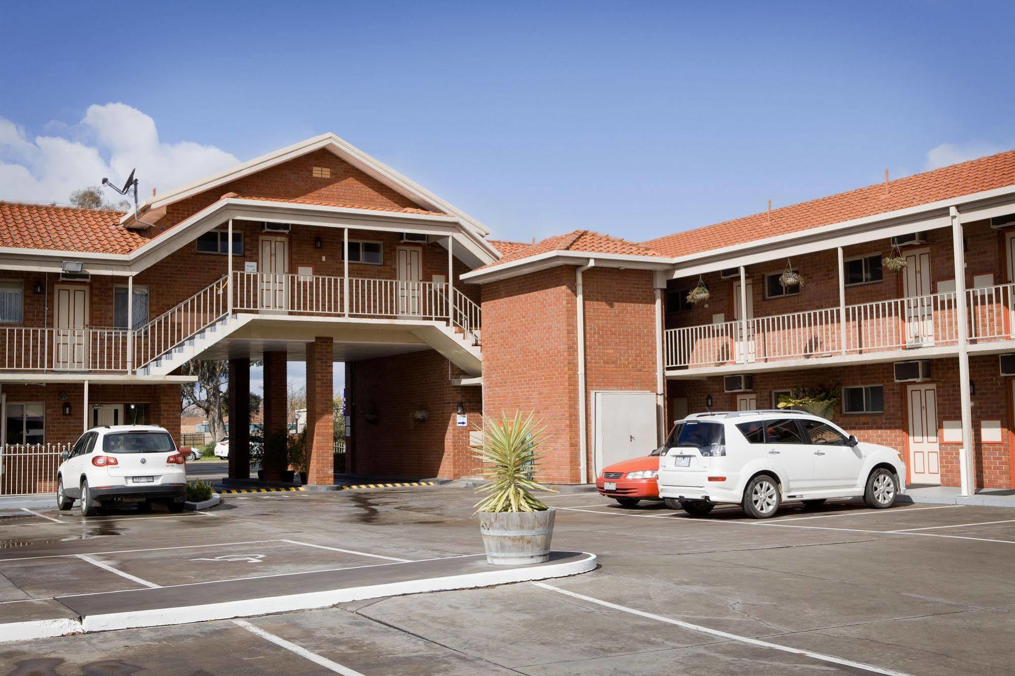 Courtyard Motor Inn Shepparton Ngoại thất bức ảnh